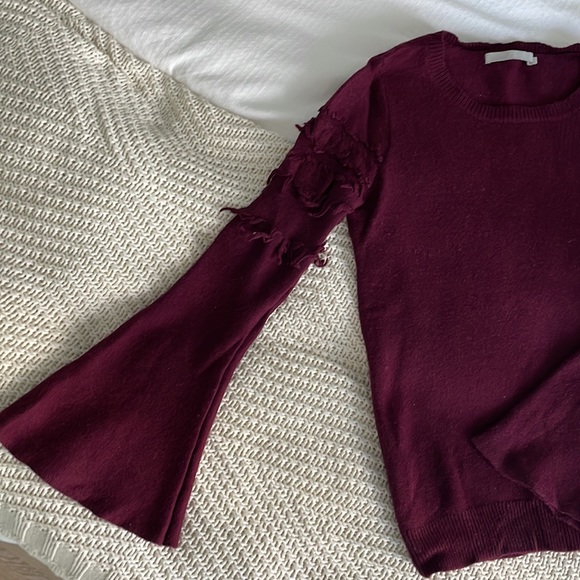 REVOLVE Sweater XS - Picture 2 of 5